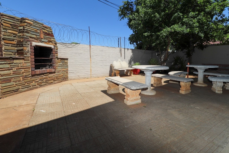 To Let commercial Property for Rent in Wilkoppies North West